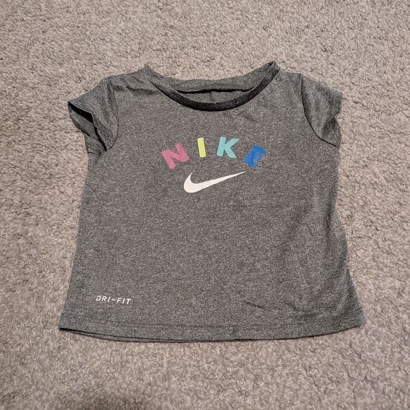 Nike Kids Multicolor Logo Gray Tee - Picture 1 of 3